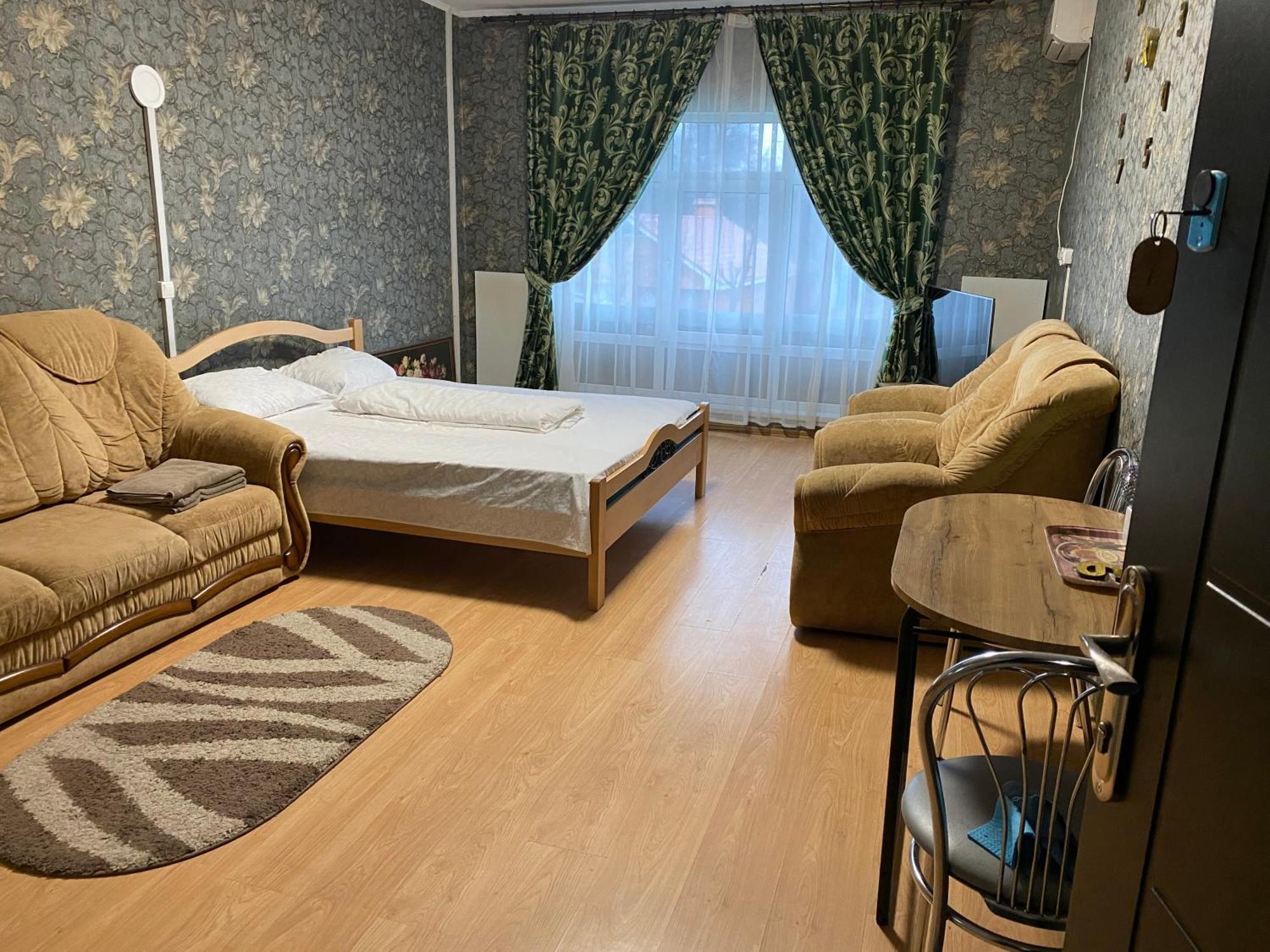 4 Seasons Hotel Boryspilʼ Buitenkant foto